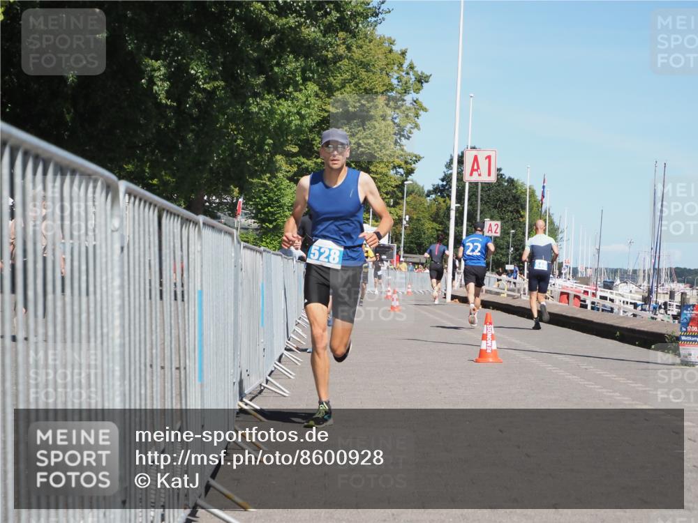 17.08.2025 - KN Förde Triathlon 2025 KatJ http://msf.ph/oto/8600928 17.08.2025 13:42:15 Laufen 425, 512, 513, 528 meine-sportfotos.de