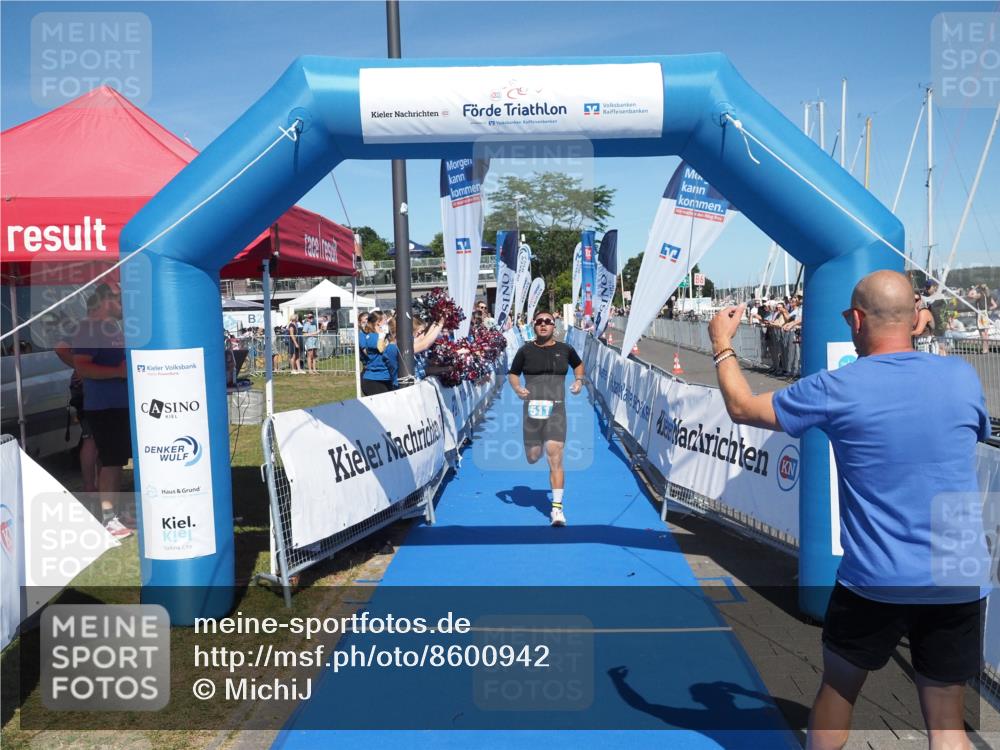 17.08.2025 - KN Förde Triathlon 2025 MichiJ http://msf.ph/oto/8600942 17.08.2025 14:06:12 Laufen 511 meine-sportfotos.de