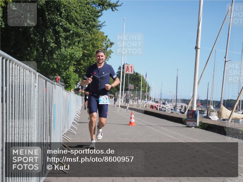 17.08.2025 - KN Förde Triathlon 2025 KatJ http://msf.ph/oto/8600957 17.08.2025 11:53:08 Laufen 300, 312, 339, 607 meine-sportfotos.de