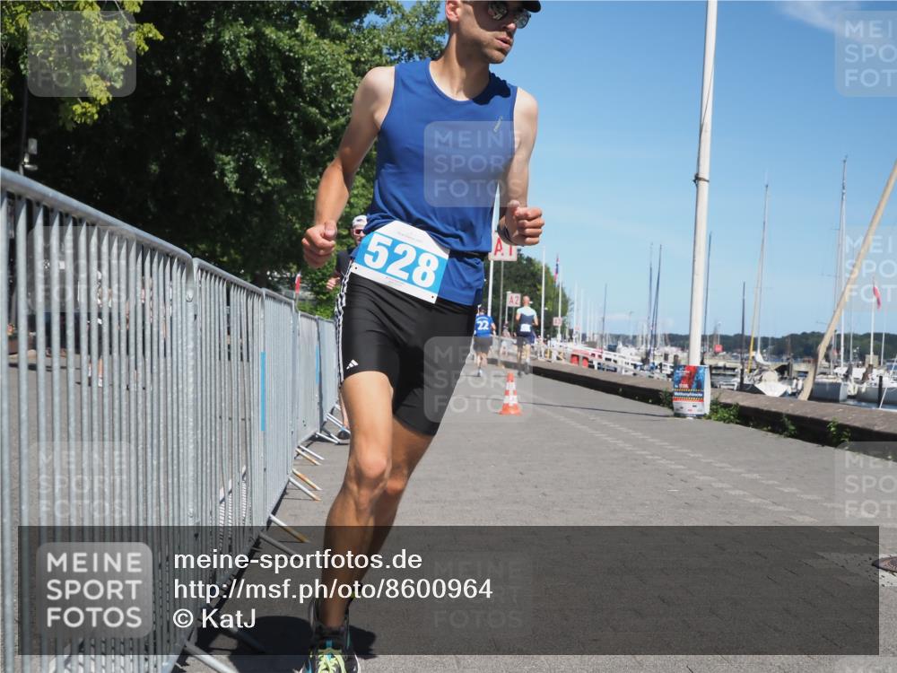 17.08.2025 - KN Förde Triathlon 2025 KatJ http://msf.ph/oto/8600964 17.08.2025 13:42:17 Laufen 425, 512, 513, 528 meine-sportfotos.de