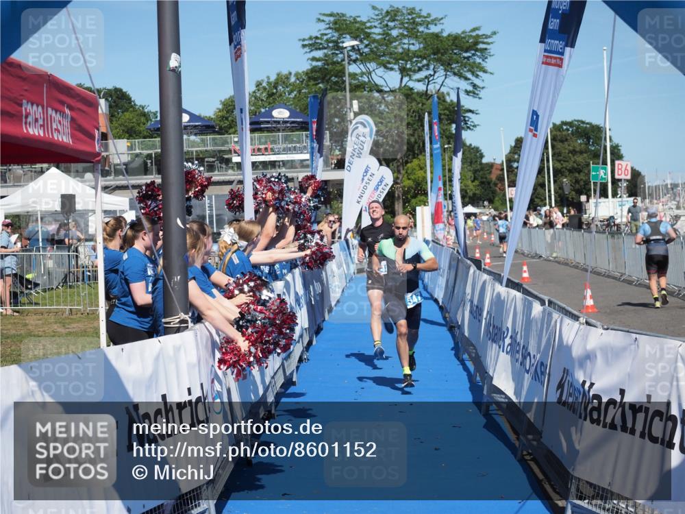 17.08.2025 - KN Förde Triathlon 2025 MichiJ http://msf.ph/oto/8601152 17.08.2025 14:07:07 Laufen 484, 547 meine-sportfotos.de