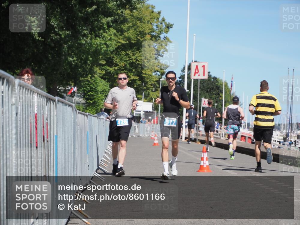 17.08.2025 - KN Förde Triathlon 2025 KatJ http://msf.ph/oto/8601166 17.08.2025 13:42:34 Laufen 426, 517, 520 meine-sportfotos.de