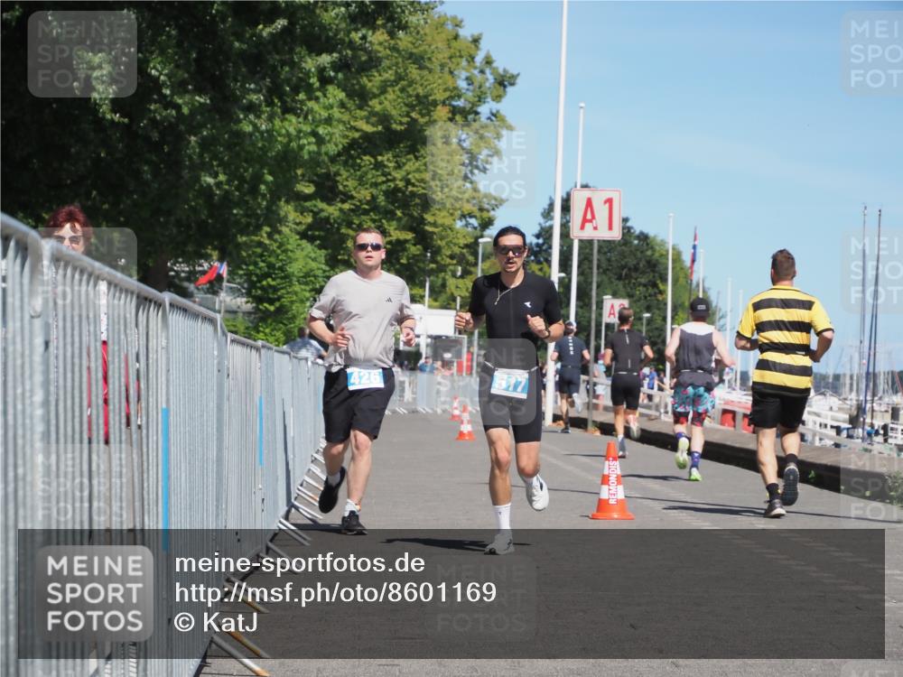 17.08.2025 - KN Förde Triathlon 2025 KatJ http://msf.ph/oto/8601169 17.08.2025 13:42:34 Laufen 426, 517, 520 meine-sportfotos.de