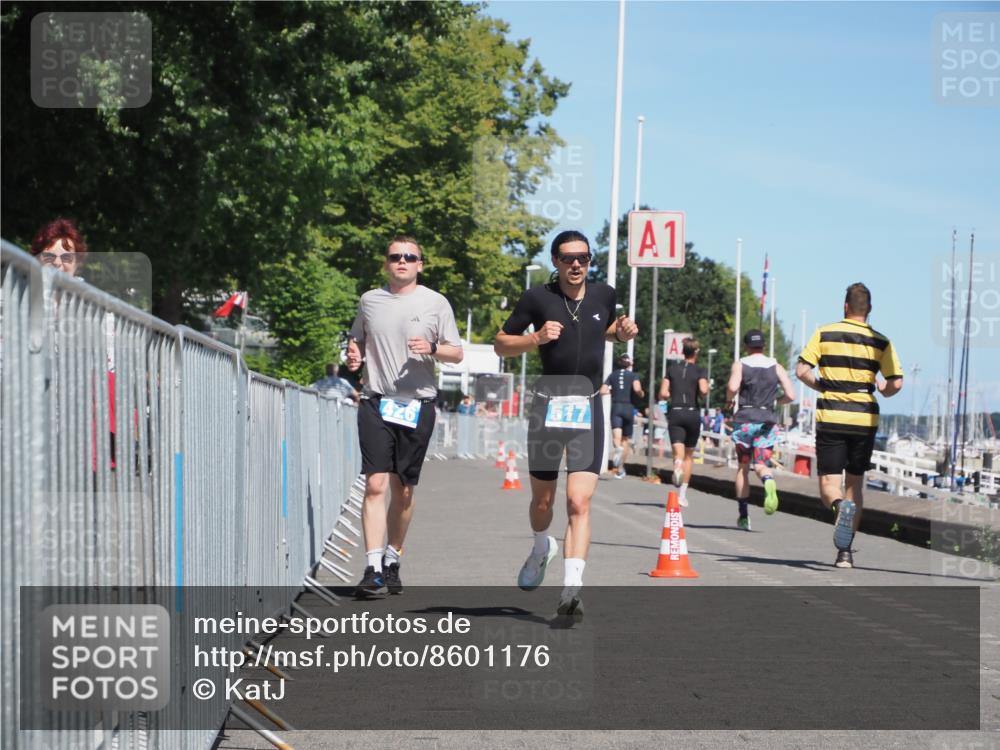 17.08.2025 - KN Förde Triathlon 2025 KatJ http://msf.ph/oto/8601176 17.08.2025 13:42:34 Laufen 426, 517, 520 meine-sportfotos.de