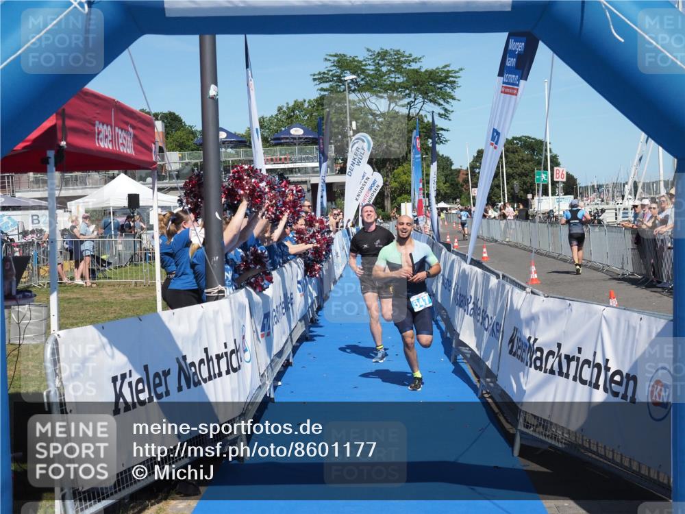 17.08.2025 - KN Förde Triathlon 2025 MichiJ http://msf.ph/oto/8601177 17.08.2025 14:07:07 Laufen 484, 547 meine-sportfotos.de
