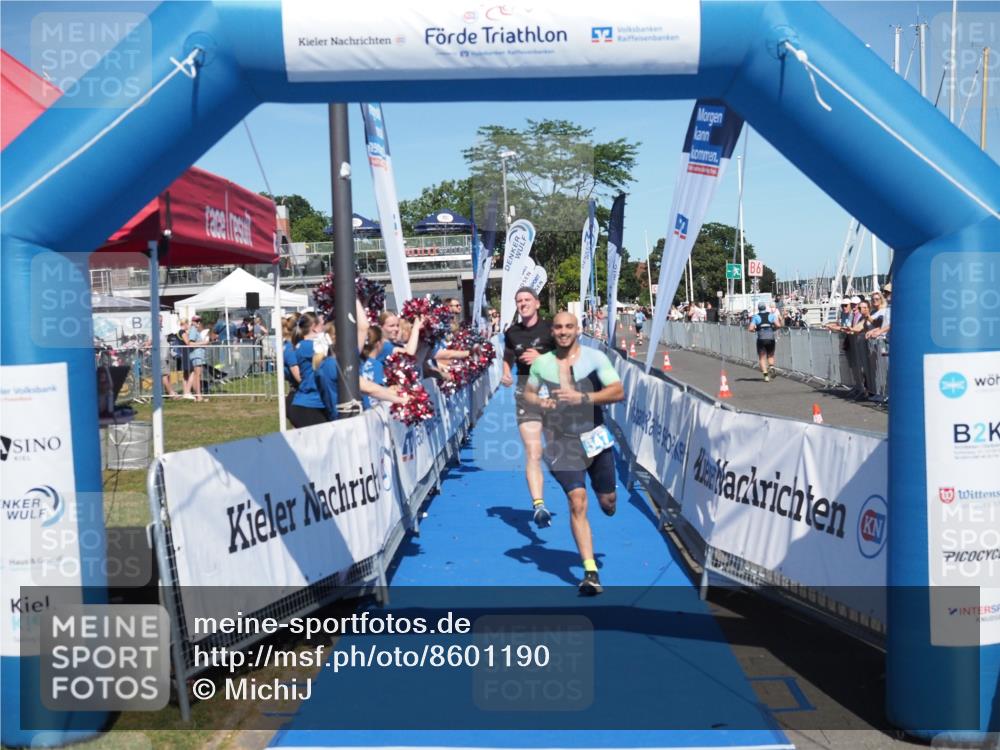 17.08.2025 - KN Förde Triathlon 2025 MichiJ http://msf.ph/oto/8601190 17.08.2025 14:07:08 Laufen 484, 547 meine-sportfotos.de