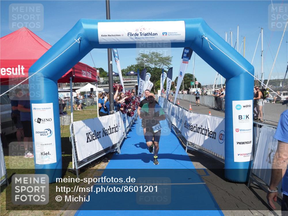 17.08.2025 - KN Förde Triathlon 2025 MichiJ http://msf.ph/oto/8601201 17.08.2025 14:07:09 Laufen 484, 547 meine-sportfotos.de