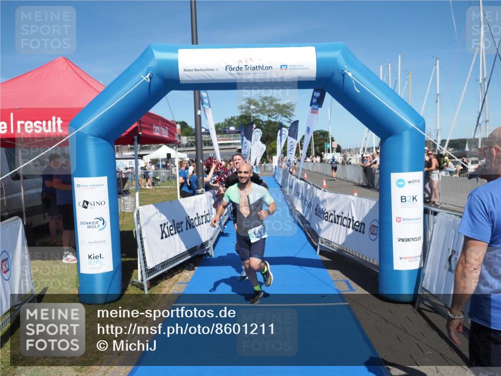 17.08.2025 - KN Förde Triathlon 2025 MichiJ http://msf.ph/oto/8601211 17.08.2025 14:07:09 Laufen 484, 547 meine-sportfotos.de