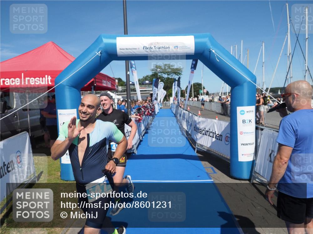 17.08.2025 - KN Förde Triathlon 2025 MichiJ http://msf.ph/oto/8601231 17.08.2025 14:07:10 Laufen 484, 547 meine-sportfotos.de
