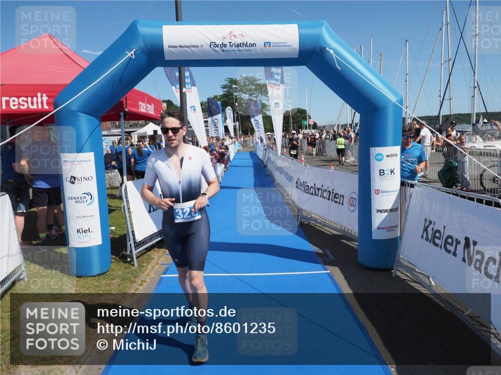 17.08.2025 - KN Förde Triathlon 2025 MichiJ http://msf.ph/oto/8601235 17.08.2025 12:17:08 Laufen 328 meine-sportfotos.de