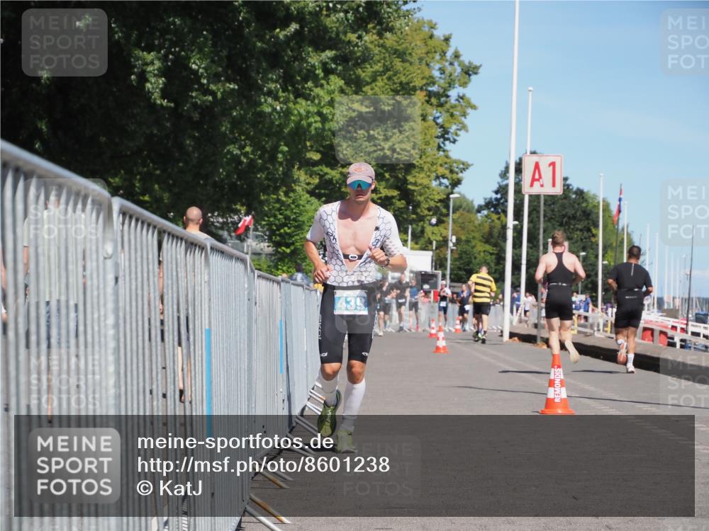 17.08.2025 - KN Förde Triathlon 2025 KatJ http://msf.ph/oto/8601238 17.08.2025 13:42:43 Laufen 439 meine-sportfotos.de