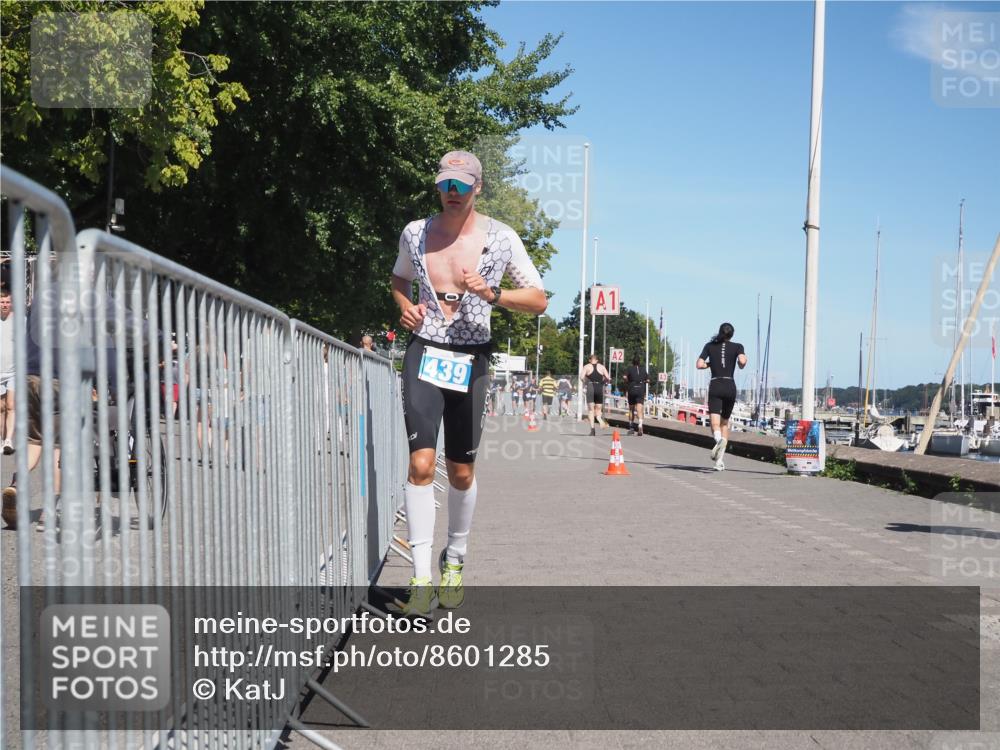 17.08.2025 - KN Förde Triathlon 2025 KatJ http://msf.ph/oto/8601285 17.08.2025 13:42:46 Laufen 439 meine-sportfotos.de
