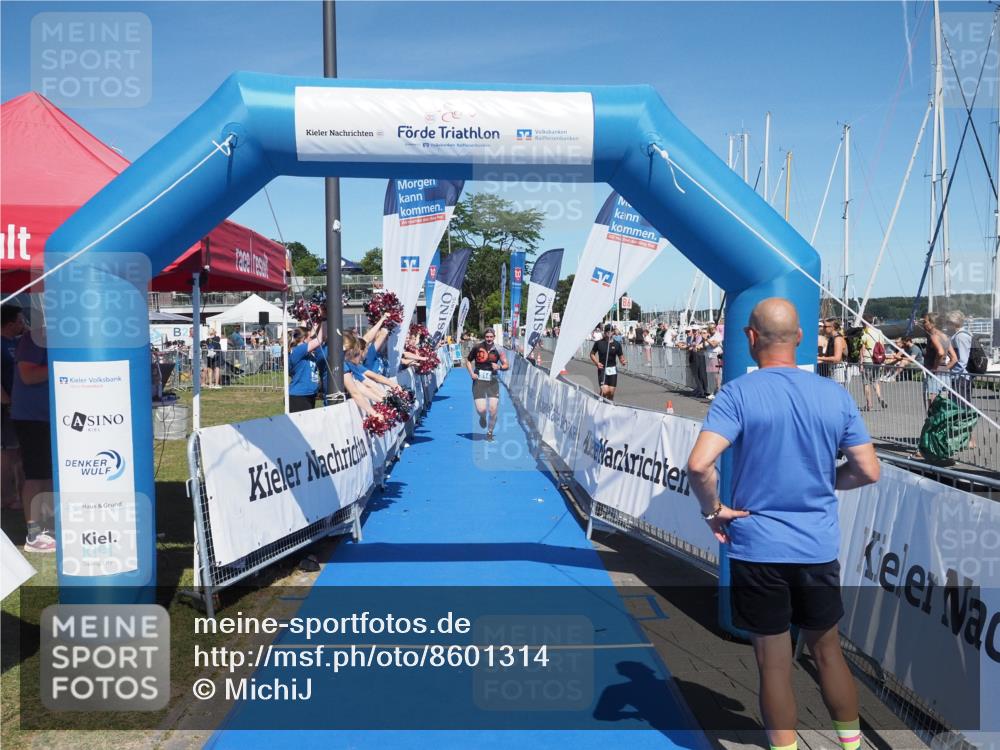 17.08.2025 - KN Förde Triathlon 2025 MichiJ http://msf.ph/oto/8601314 17.08.2025 14:08:15 Laufen 514 meine-sportfotos.de