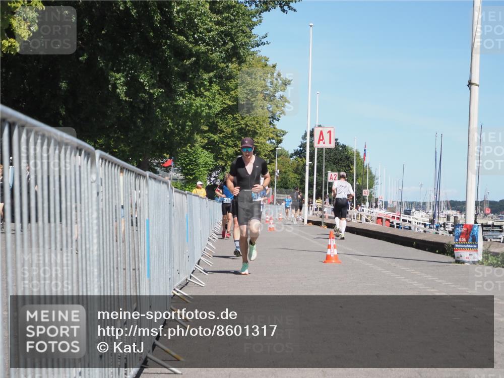 17.08.2025 - KN Förde Triathlon 2025 KatJ http://msf.ph/oto/8601317 17.08.2025 13:42:57 Laufen 420, 427, 494, 498 meine-sportfotos.de