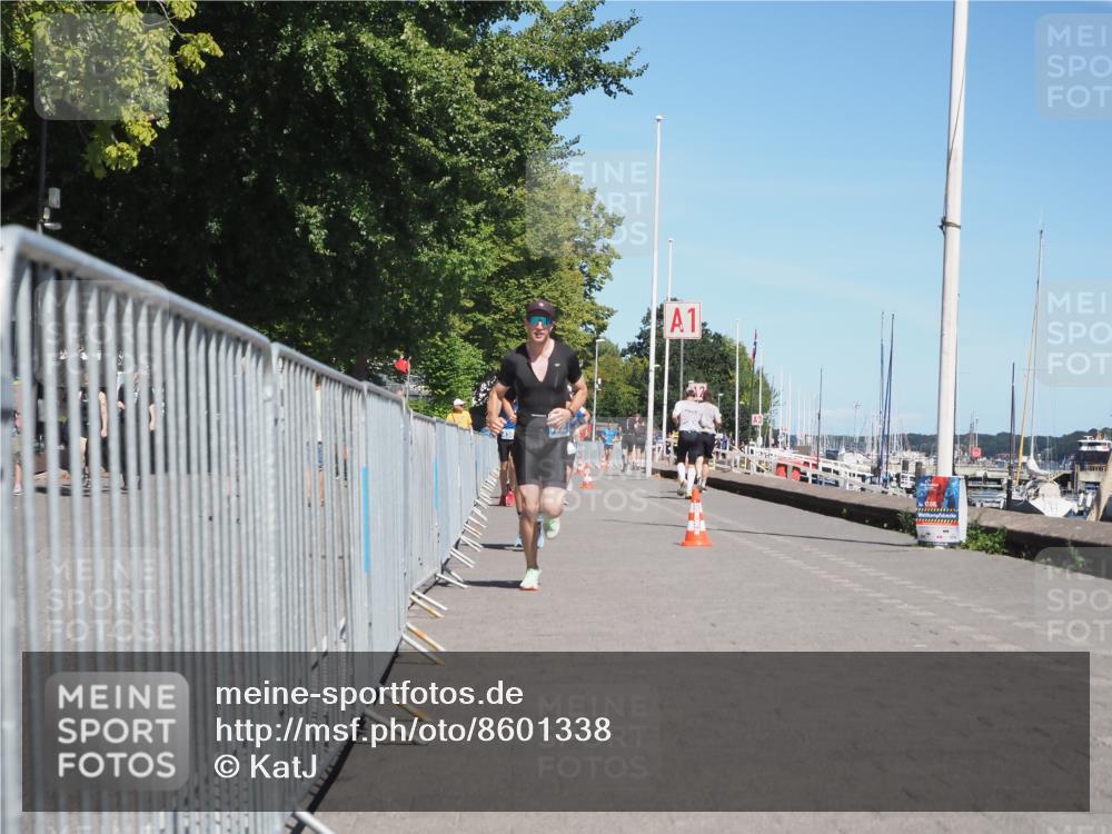 17.08.2025 - KN Förde Triathlon 2025 KatJ http://msf.ph/oto/8601338 17.08.2025 13:42:58 Laufen 420, 427, 430, 494, 498 meine-sportfotos.de
