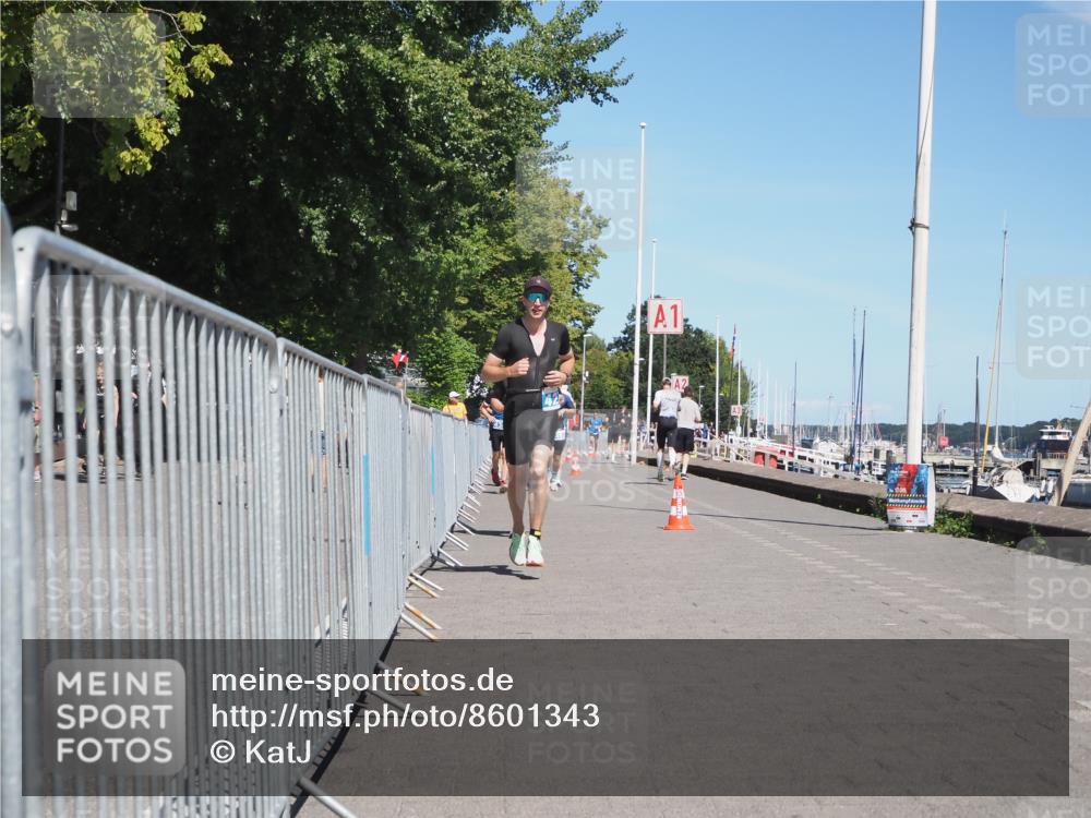 17.08.2025 - KN Förde Triathlon 2025 KatJ http://msf.ph/oto/8601343 17.08.2025 13:42:58 Laufen 420, 427, 430, 494, 498 meine-sportfotos.de