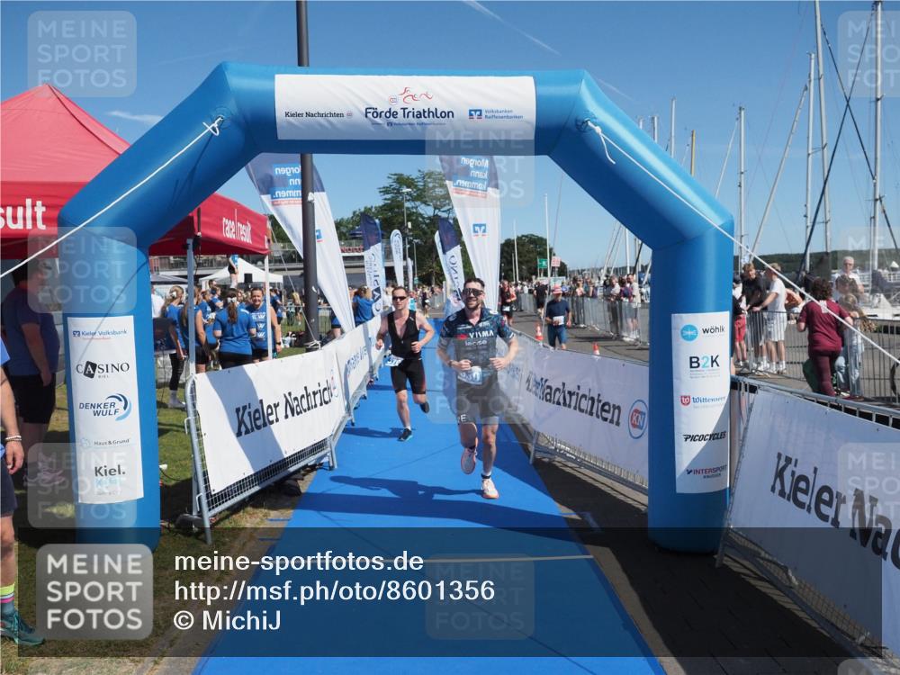 17.08.2025 - KN Förde Triathlon 2025 MichiJ http://msf.ph/oto/8601356 17.08.2025 12:17:55 Laufen 330, 370 meine-sportfotos.de