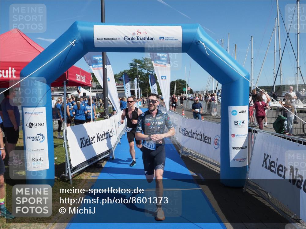 17.08.2025 - KN Förde Triathlon 2025 MichiJ http://msf.ph/oto/8601373 17.08.2025 12:17:56 Laufen 330, 370 meine-sportfotos.de