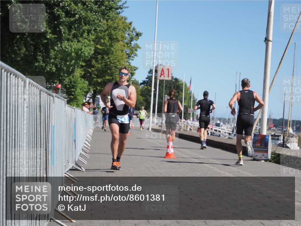 17.08.2025 - KN Förde Triathlon 2025 KatJ http://msf.ph/oto/8601381 17.08.2025 11:53:30 Laufen 265, 283, 343 meine-sportfotos.de