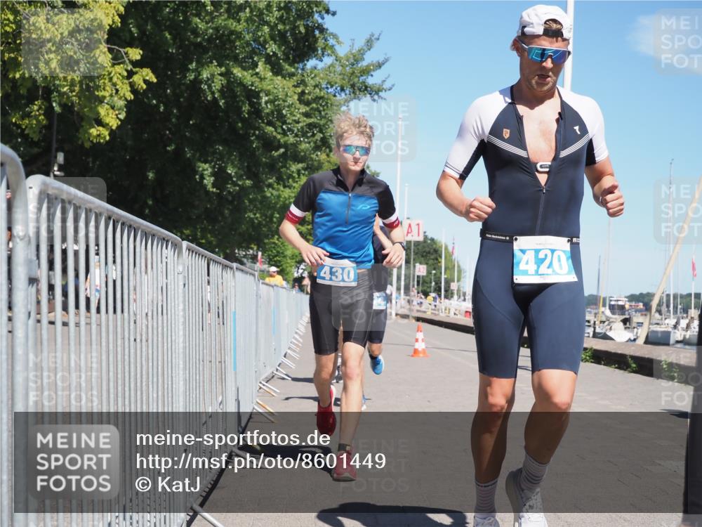17.08.2025 - KN Förde Triathlon 2025 KatJ http://msf.ph/oto/8601449 17.08.2025 13:43:06 Laufen 420, 424, 430, 487, 498, 509 meine-sportfotos.de