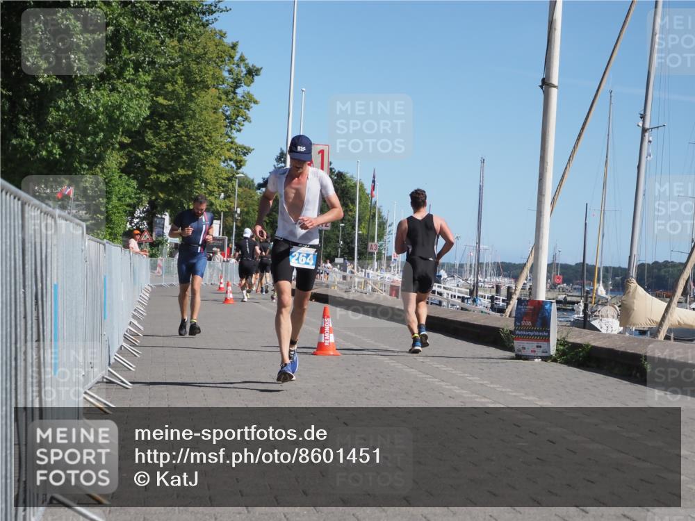17.08.2025 - KN Förde Triathlon 2025 KatJ http://msf.ph/oto/8601451 17.08.2025 11:53:41 Laufen 264, 334 meine-sportfotos.de