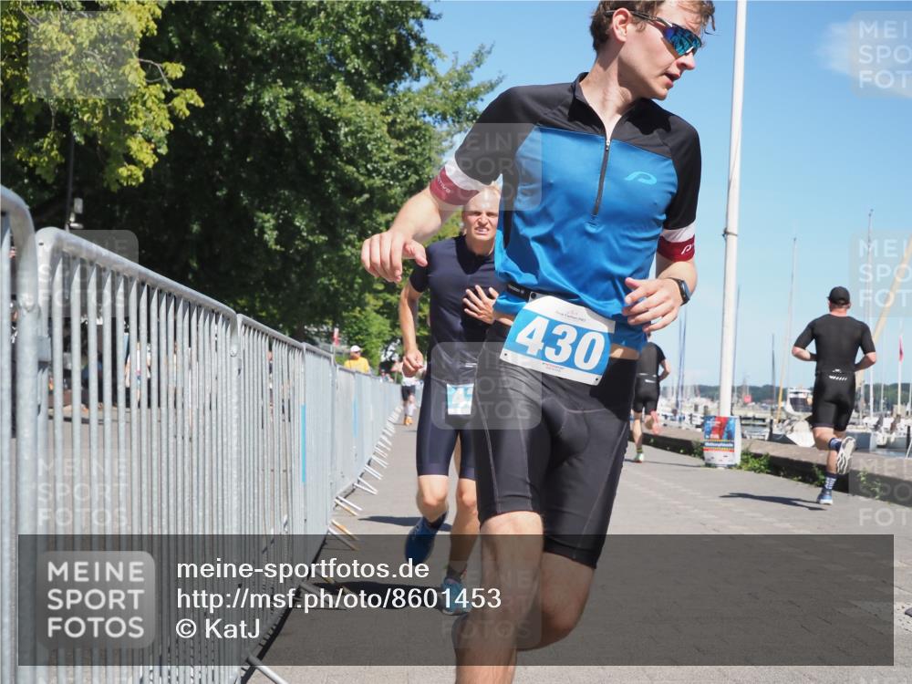 17.08.2025 - KN Förde Triathlon 2025 KatJ http://msf.ph/oto/8601453 17.08.2025 13:43:07 Laufen 420, 424, 430, 487, 498, 509 meine-sportfotos.de