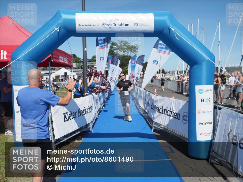 17.08.2025 - KN Förde Triathlon 2025 MichiJ http://msf.ph/oto/8601490 17.08.2025 14:09:27 Laufen 481 meine-sportfotos.de