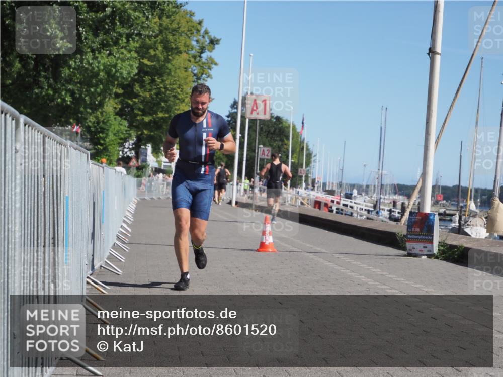 17.08.2025 - KN Förde Triathlon 2025 KatJ http://msf.ph/oto/8601520 17.08.2025 11:53:45 Laufen 264, 334 meine-sportfotos.de