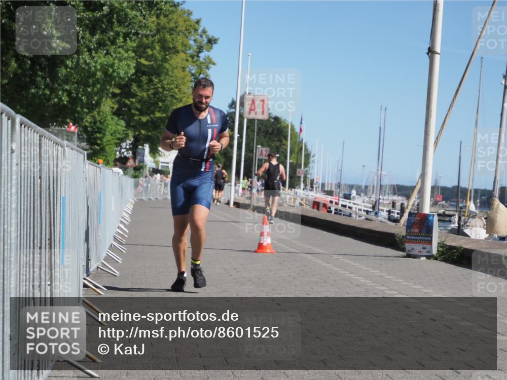 17.08.2025 - KN Förde Triathlon 2025 KatJ http://msf.ph/oto/8601525 17.08.2025 11:53:45 Laufen 264, 334 meine-sportfotos.de