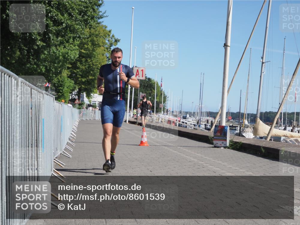 17.08.2025 - KN Förde Triathlon 2025 KatJ http://msf.ph/oto/8601539 17.08.2025 11:53:45 Laufen 264, 334 meine-sportfotos.de