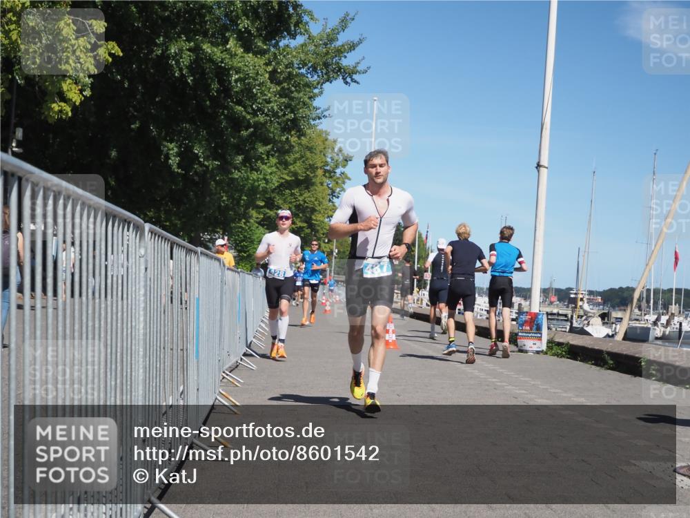 17.08.2025 - KN Förde Triathlon 2025 KatJ http://msf.ph/oto/8601542 17.08.2025 13:43:14 Laufen 428, 455, 487 meine-sportfotos.de