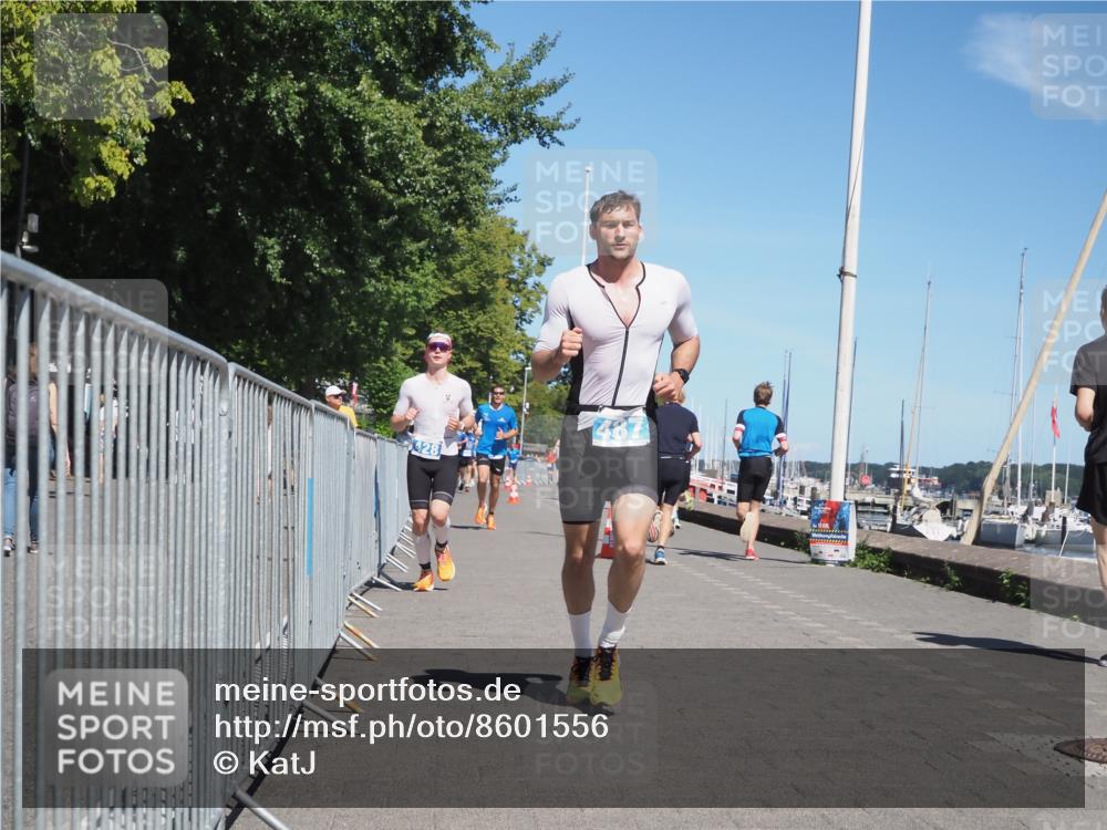17.08.2025 - KN Förde Triathlon 2025 KatJ http://msf.ph/oto/8601556 17.08.2025 13:43:15 Laufen 428, 455, 487 meine-sportfotos.de