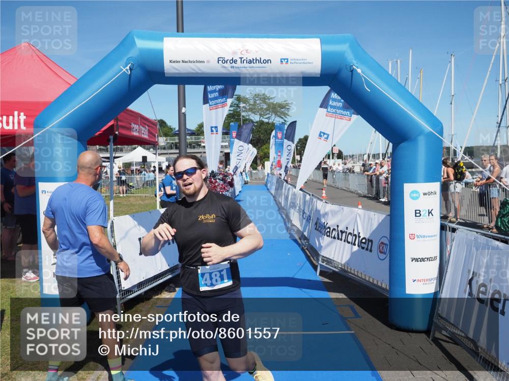 17.08.2025 - KN Förde Triathlon 2025 MichiJ http://msf.ph/oto/8601557 17.08.2025 14:09:29 Laufen 481 meine-sportfotos.de