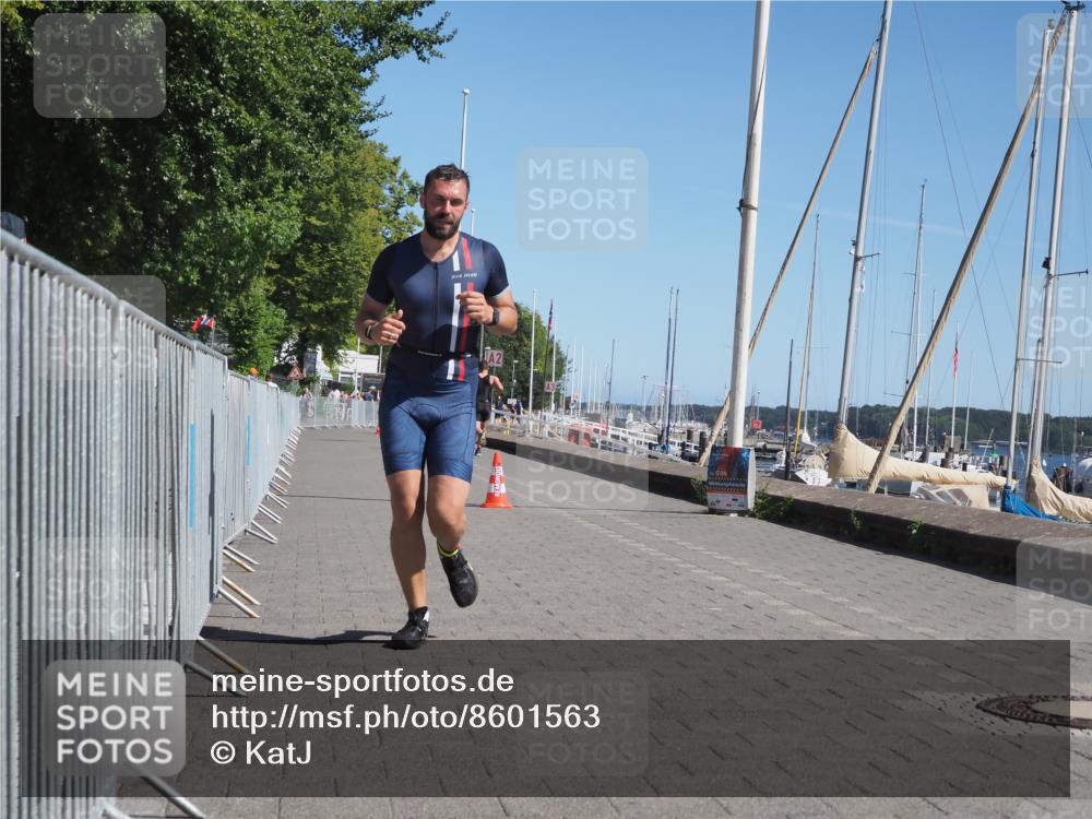 17.08.2025 - KN Förde Triathlon 2025 KatJ http://msf.ph/oto/8601563 17.08.2025 11:53:46 Laufen 264, 334 meine-sportfotos.de