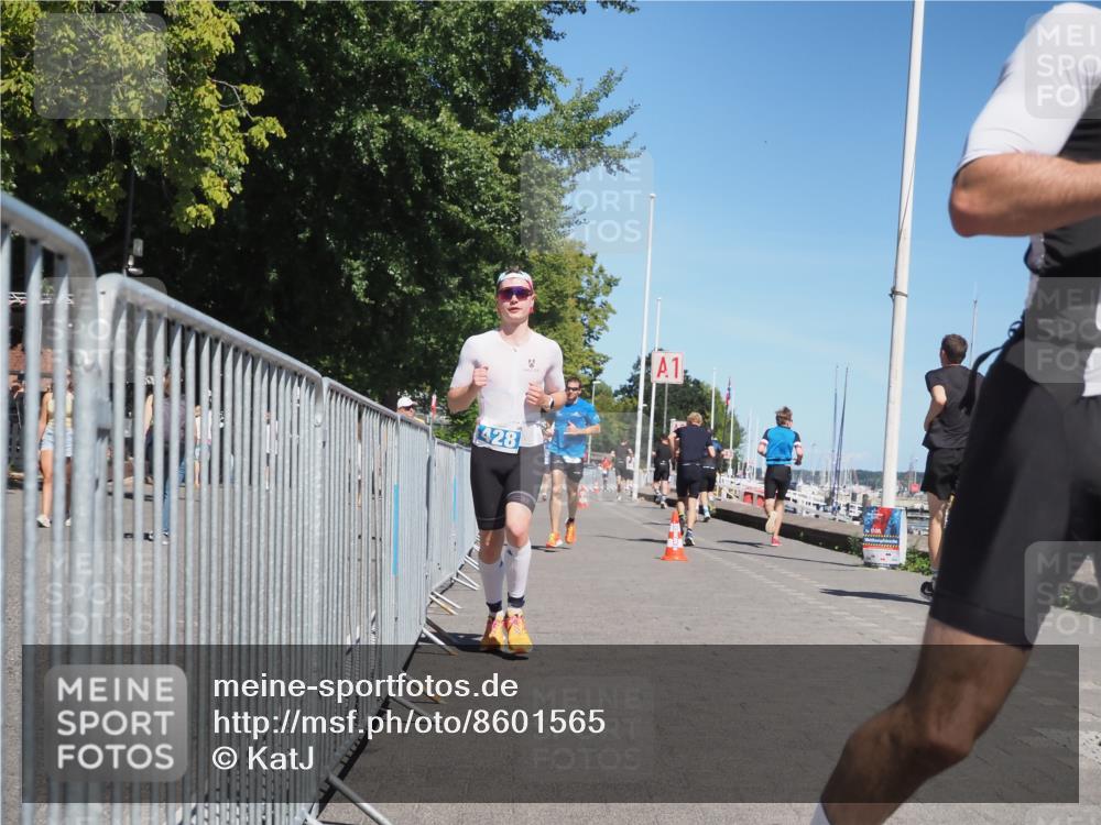 17.08.2025 - KN Förde Triathlon 2025 KatJ http://msf.ph/oto/8601565 17.08.2025 13:43:16 Laufen 428, 455, 487 meine-sportfotos.de