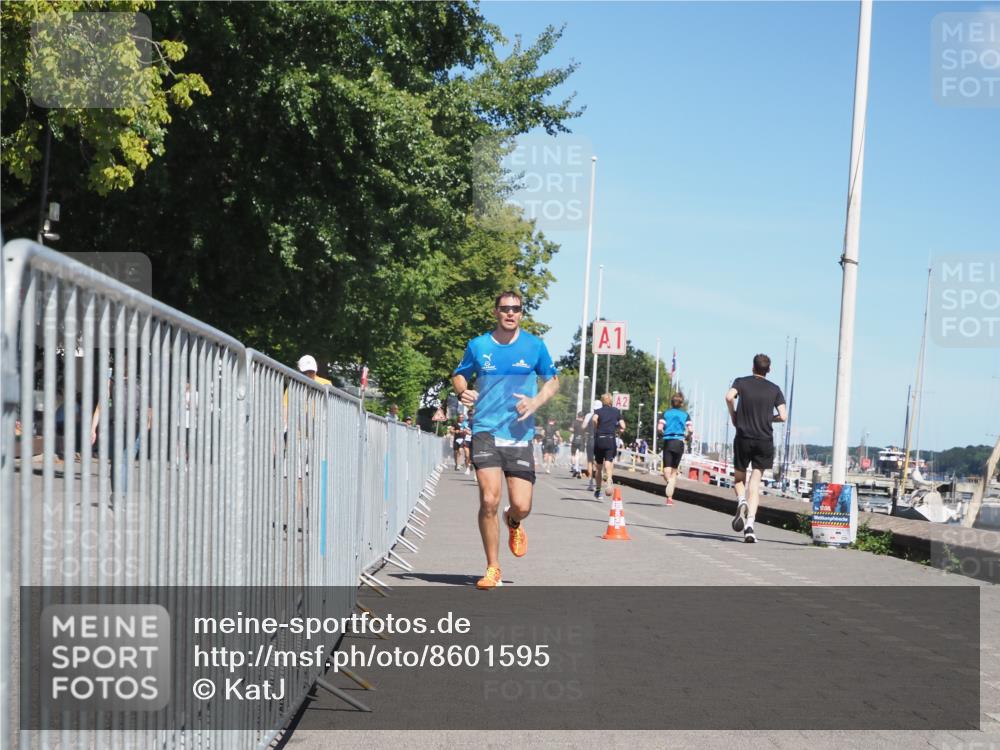 17.08.2025 - KN Förde Triathlon 2025 KatJ http://msf.ph/oto/8601595 17.08.2025 13:43:19 Laufen 428, 455 meine-sportfotos.de