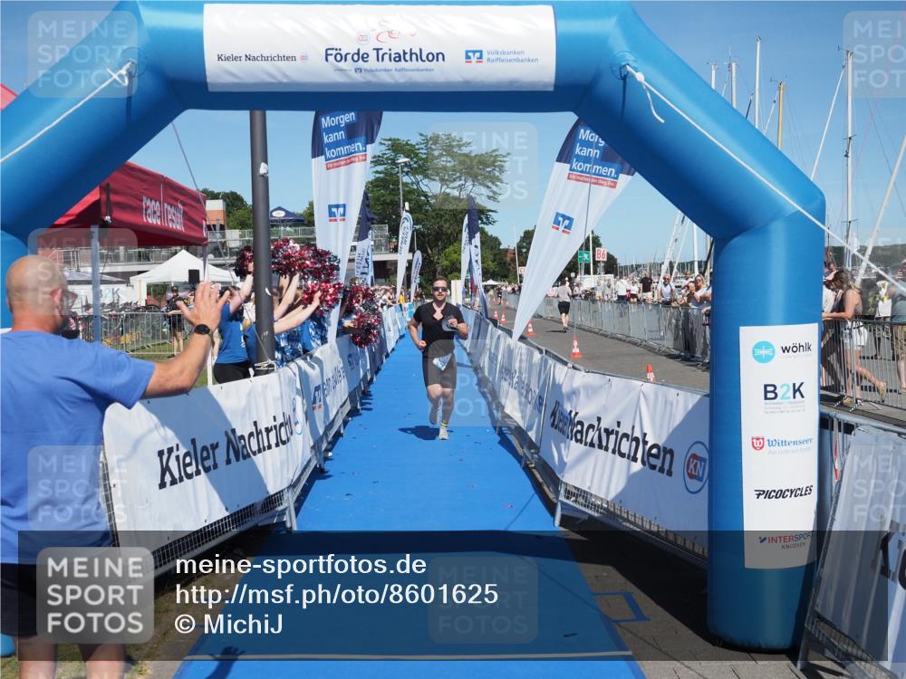 17.08.2025 - KN Förde Triathlon 2025 MichiJ http://msf.ph/oto/8601625 17.08.2025 14:10:32 Laufen 496 meine-sportfotos.de