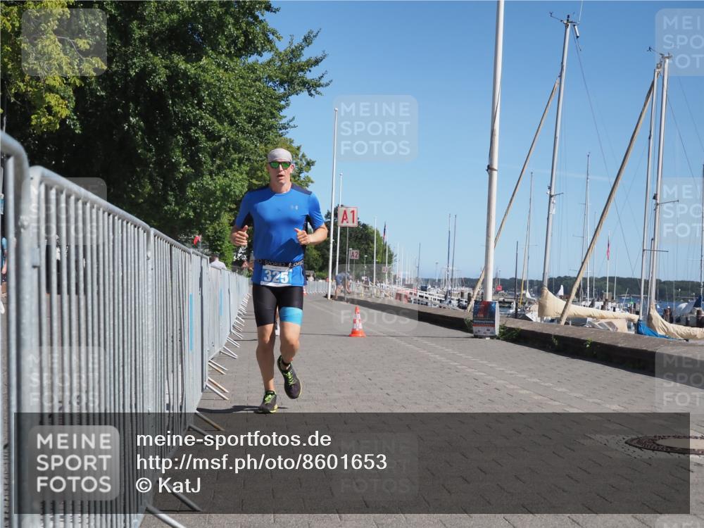 17.08.2025 - KN Förde Triathlon 2025 KatJ http://msf.ph/oto/8601653 17.08.2025 11:54:15 Laufen 303, 323, 325, 613 meine-sportfotos.de