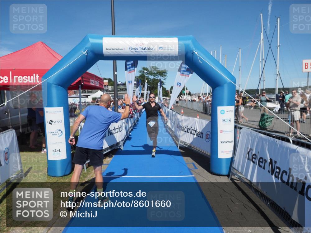 17.08.2025 - KN Förde Triathlon 2025 MichiJ http://msf.ph/oto/8601660 17.08.2025 14:10:33 Laufen 496 meine-sportfotos.de