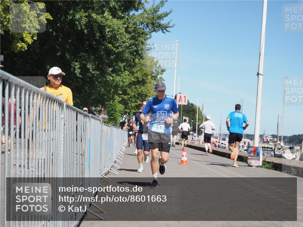 17.08.2025 - KN Förde Triathlon 2025 KatJ http://msf.ph/oto/8601663 17.08.2025 13:43:28 Laufen 431, 438, 532 meine-sportfotos.de
