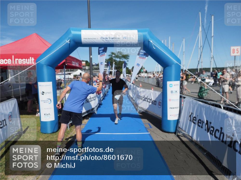17.08.2025 - KN Förde Triathlon 2025 MichiJ http://msf.ph/oto/8601670 17.08.2025 14:10:33 Laufen 496 meine-sportfotos.de