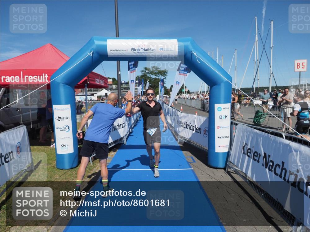 17.08.2025 - KN Förde Triathlon 2025 MichiJ http://msf.ph/oto/8601681 17.08.2025 14:10:34 Laufen 496 meine-sportfotos.de