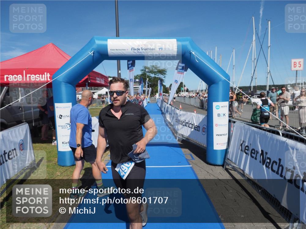 17.08.2025 - KN Förde Triathlon 2025 MichiJ http://msf.ph/oto/8601707 17.08.2025 14:10:34 Laufen 496 meine-sportfotos.de