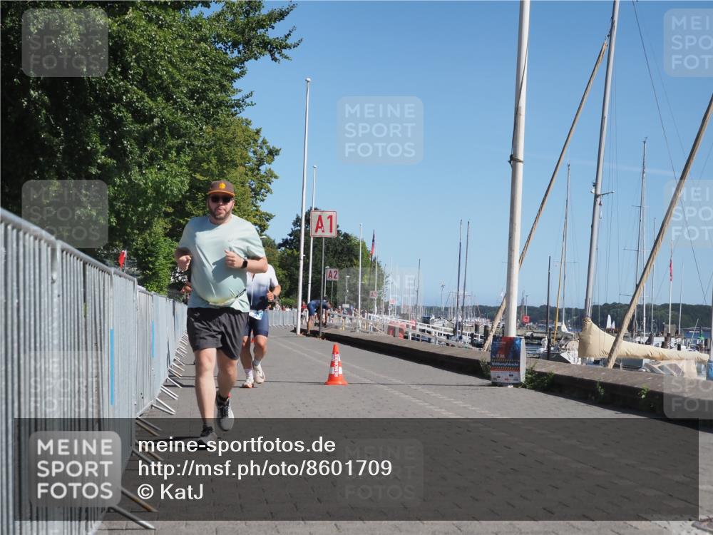 17.08.2025 - KN Förde Triathlon 2025 KatJ http://msf.ph/oto/8601709 17.08.2025 11:54:18 Laufen 291, 303, 323, 325, 613 meine-sportfotos.de