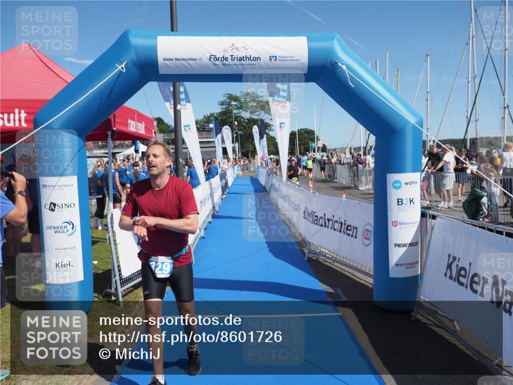 17.08.2025 - KN Förde Triathlon 2025 MichiJ http://msf.ph/oto/8601726 17.08.2025 12:18:16 Laufen 329 meine-sportfotos.de