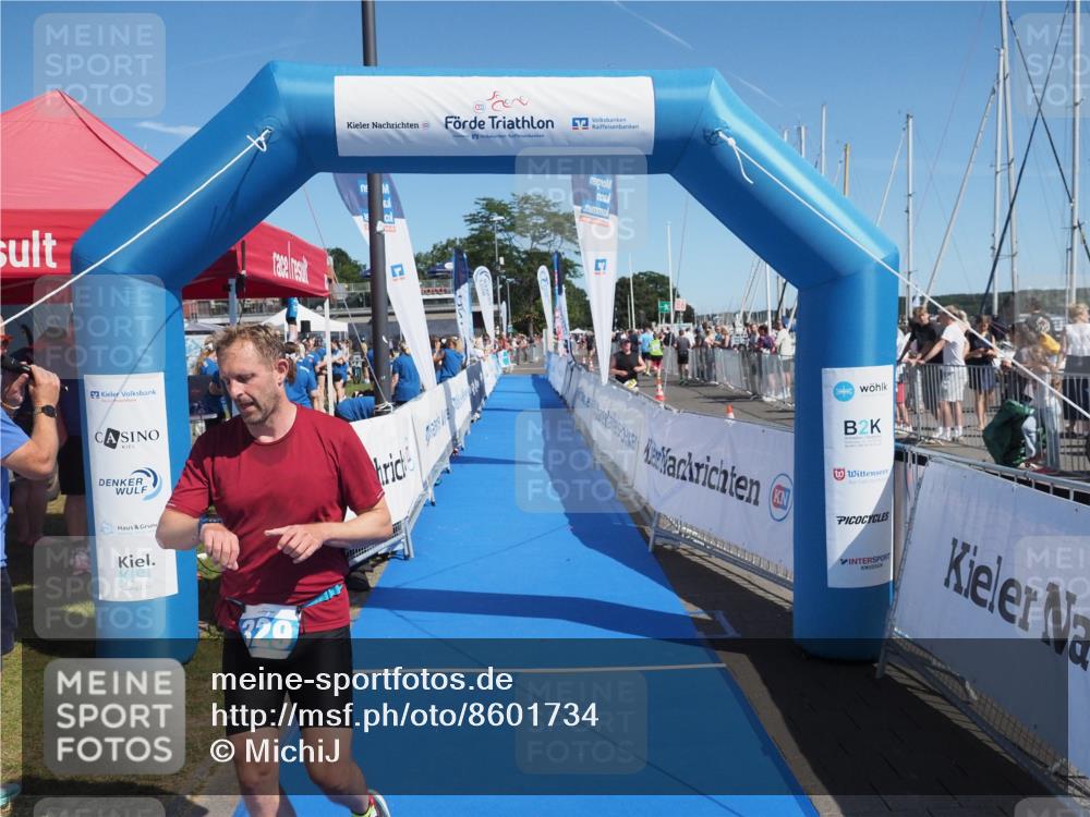 17.08.2025 - KN Förde Triathlon 2025 MichiJ http://msf.ph/oto/8601734 17.08.2025 12:18:16 Laufen 329 meine-sportfotos.de