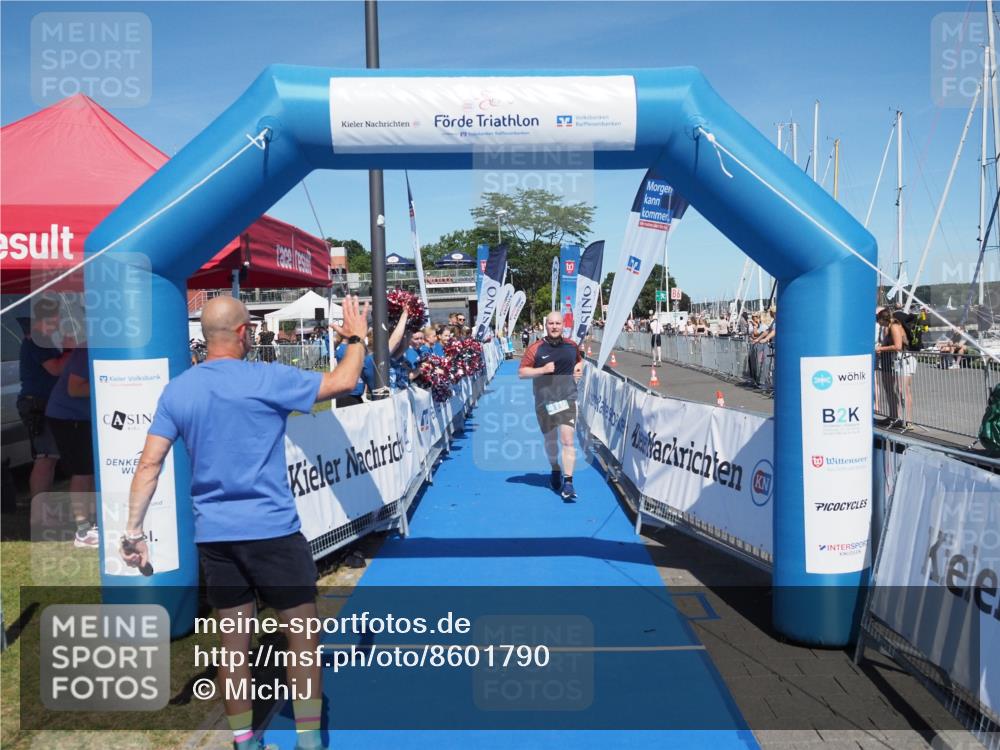 17.08.2025 - KN Förde Triathlon 2025 MichiJ http://msf.ph/oto/8601790 17.08.2025 14:11:03 Laufen 410 meine-sportfotos.de