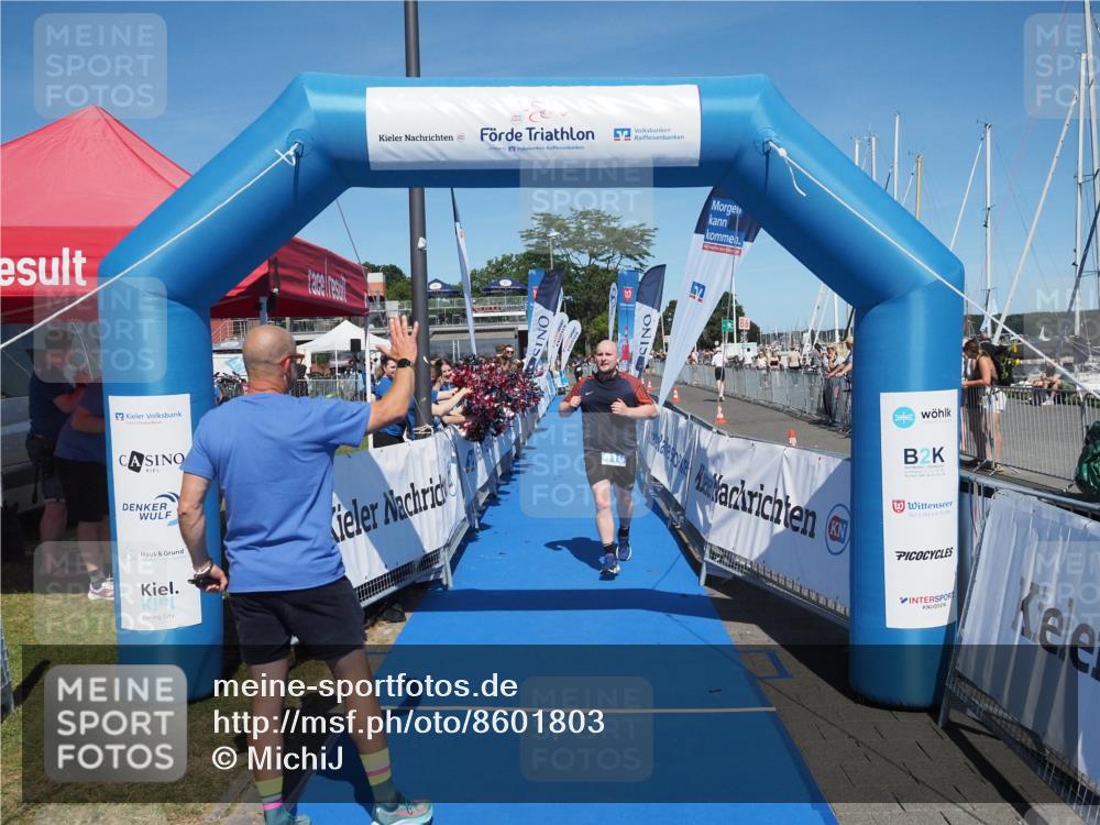 17.08.2025 - KN Förde Triathlon 2025 MichiJ http://msf.ph/oto/8601803 17.08.2025 14:11:04 Laufen 410 meine-sportfotos.de