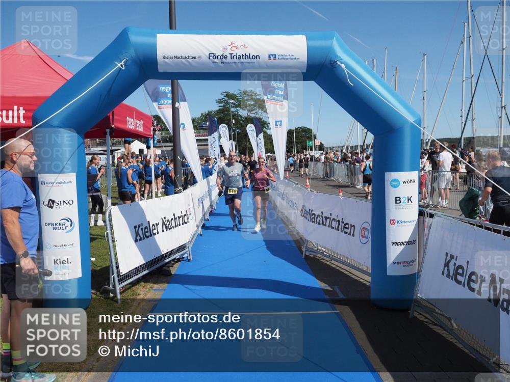 17.08.2025 - KN Förde Triathlon 2025 MichiJ http://msf.ph/oto/8601854 17.08.2025 12:18:45 Laufen 297, 618 meine-sportfotos.de