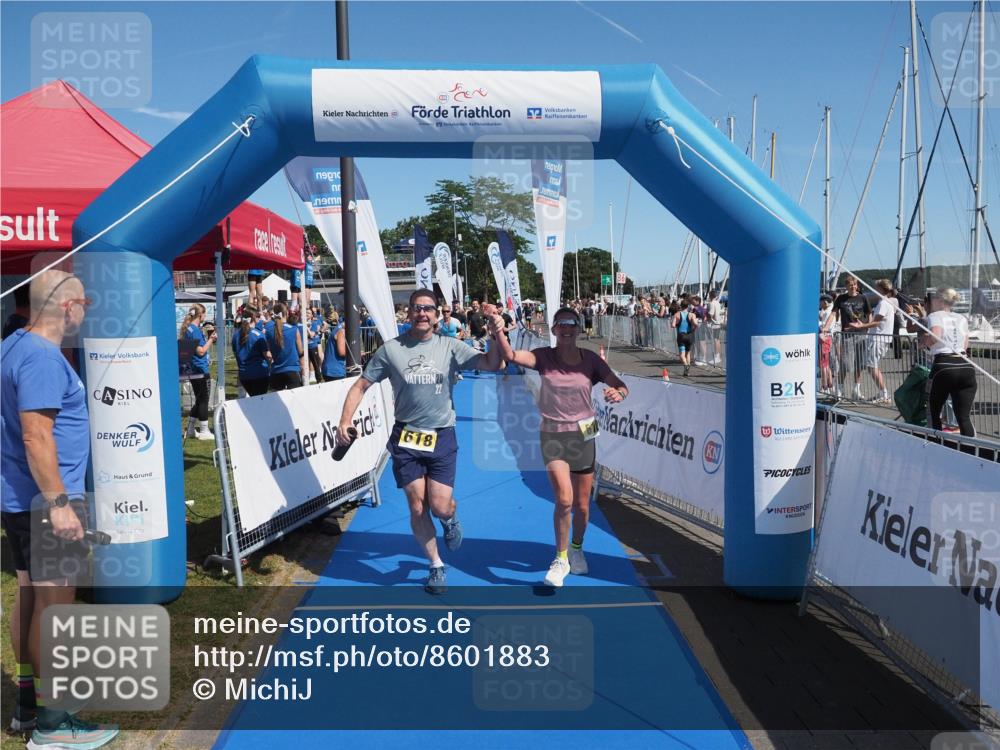 17.08.2025 - KN Förde Triathlon 2025 MichiJ http://msf.ph/oto/8601883 17.08.2025 12:18:46 Laufen 297, 618, 624 meine-sportfotos.de